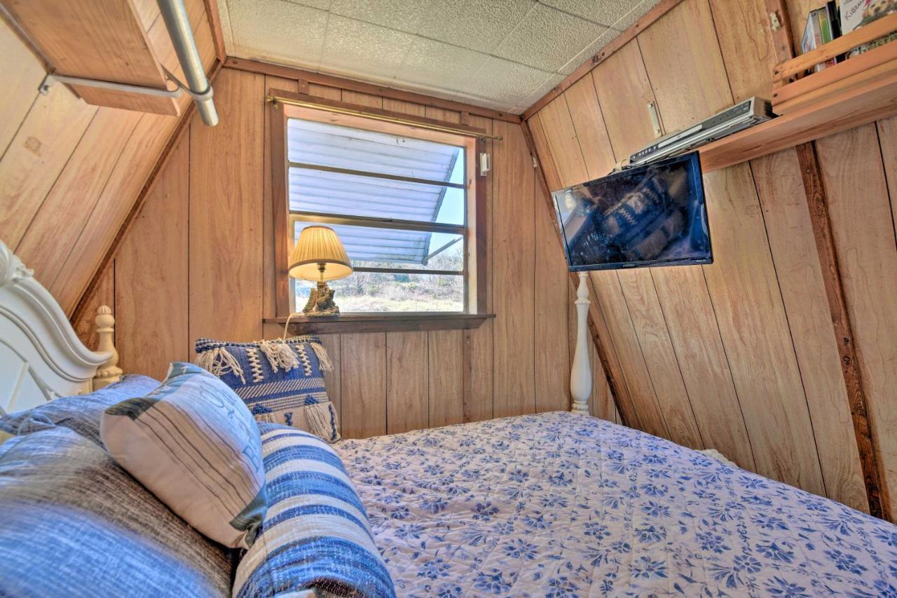 Charming Creek With Pool Access And Decks Granbury