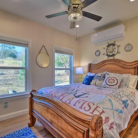 Charming Lake Creek Cabin With Pool Access And Decks Granbury Exterior photo